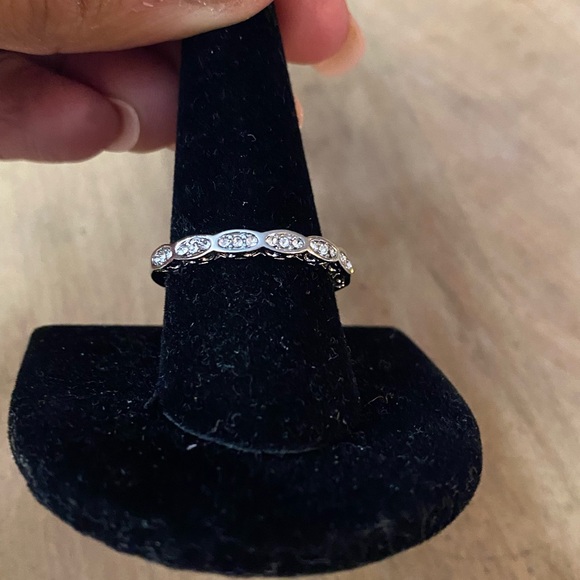 SIZE 9 RING BRIDAL WEDDING RING - Picture 1 of 3